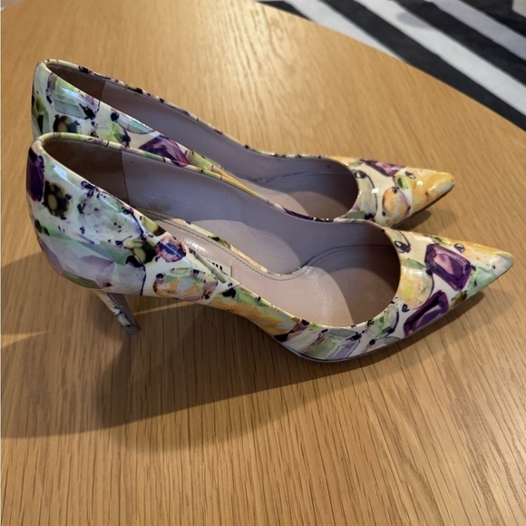 MIU MIU Patent Leather Jewel Printed Pointed Toe Heels Size 39 VGUC - Picture 6 of 11